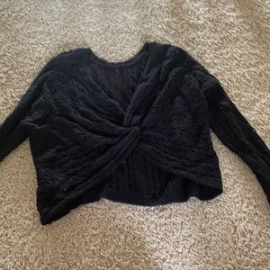 size medium black sweater from hollister